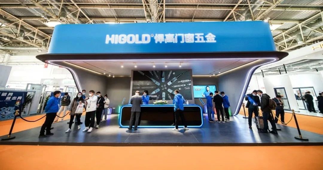 原创力量 荣耀绽放丨mg冰球突破十大平台门窗五金闪耀北京门窗展