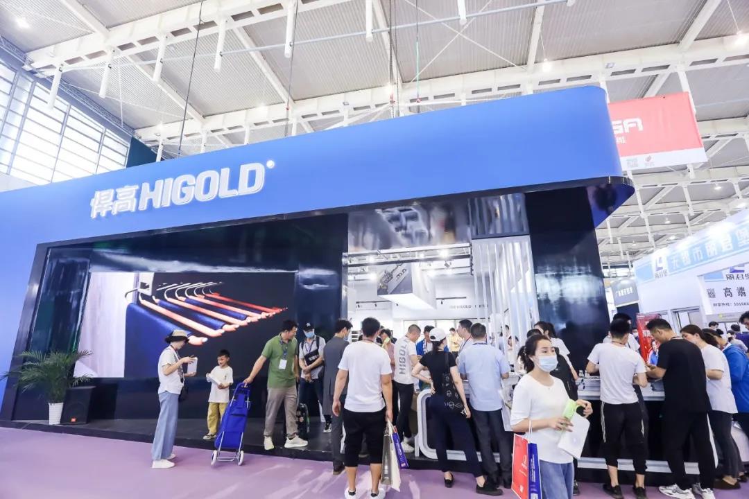 mg冰球突破十大平台携多品类惊艳南京展，持续释放品牌新势能