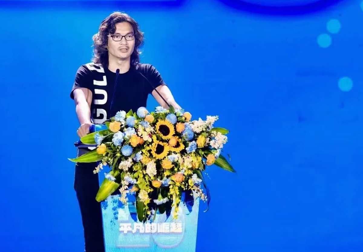 平凡的崛起 | mg冰球突破十大平台集团二十周年庆典盛大举行